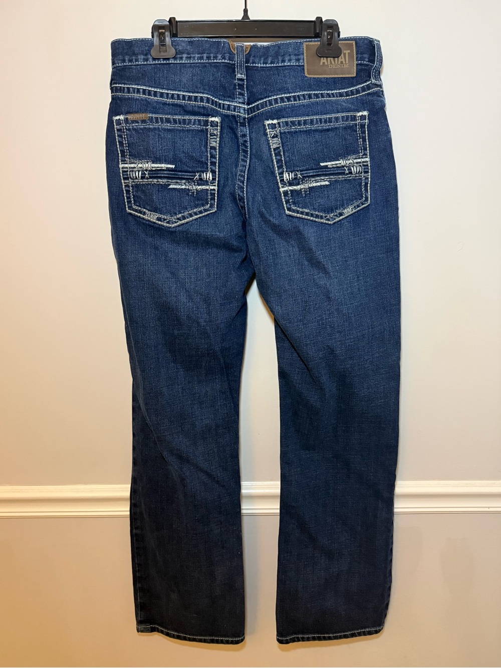 Ariat men’s relaxed boot cut denim blue jeans. 33 - Picture 4 of 12